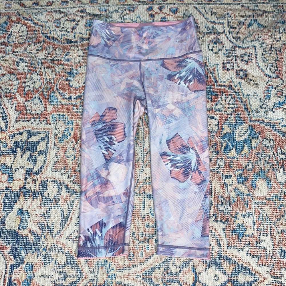 WITH Wear It To Heart x Peloton Cropped Leggings SZ M EUC